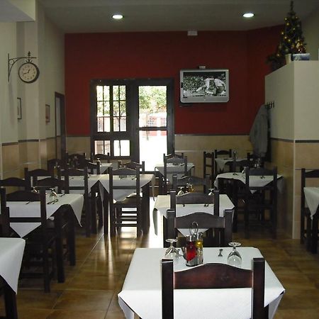 Hostal Carlos I Ла-Лінеа-де-ла-Консепсьйон Екстер'єр фото