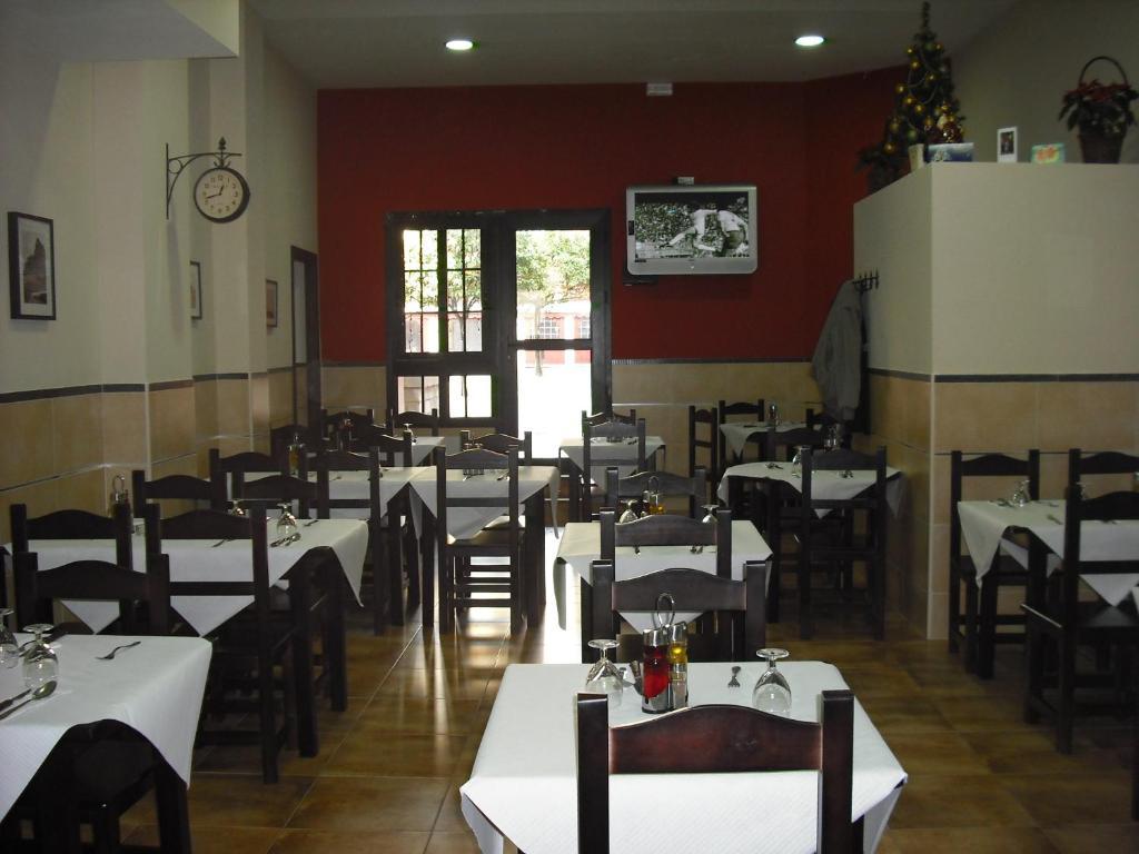 Hostal Carlos I Ла-Лінеа-де-ла-Консепсьйон Екстер'єр фото